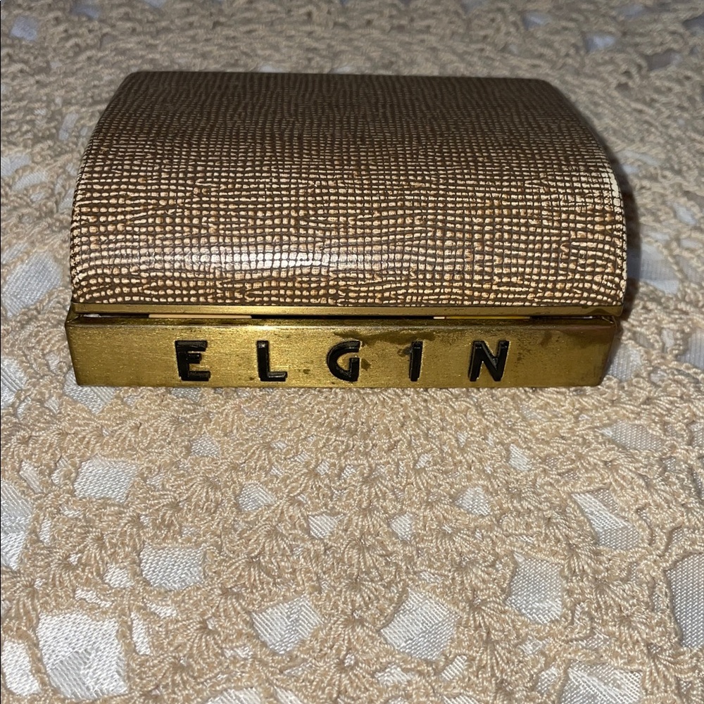 Vintage Elgin 19 Gold Watch (no band) in original Box. - Picture 5 of 5